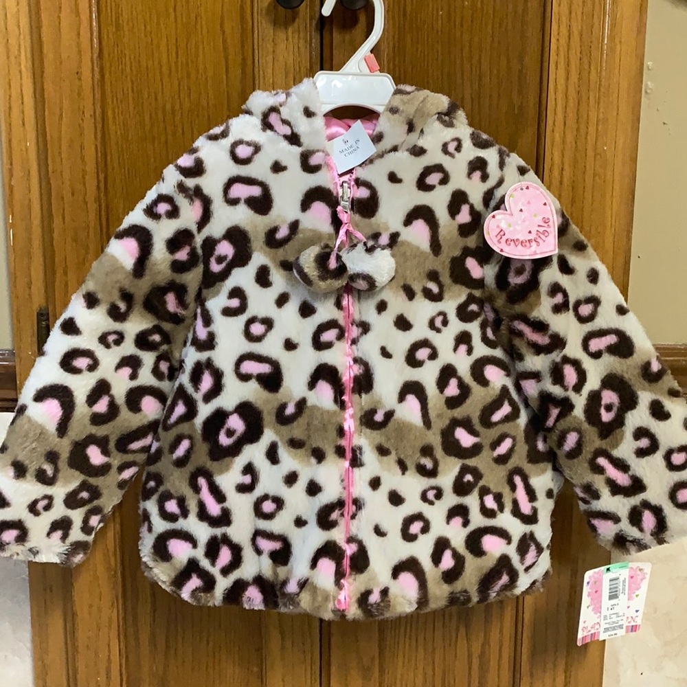 NWT (4T) Toddler girls Reversible fur jacket!